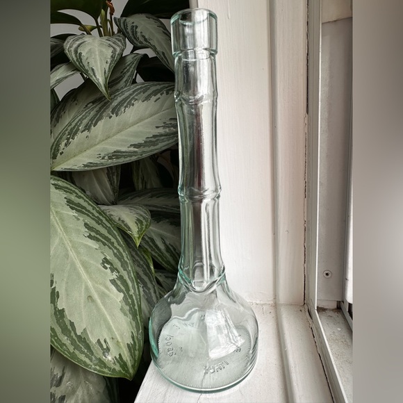 VINTAGE set of two made in Italy glass bottles - Picture 5 of 6